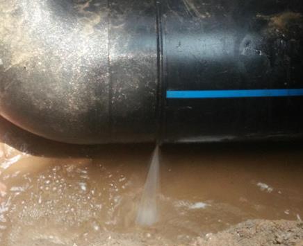 香坊楼顶渗水维修公司为大家分享下香坊卫生间漏水维修修补技术!